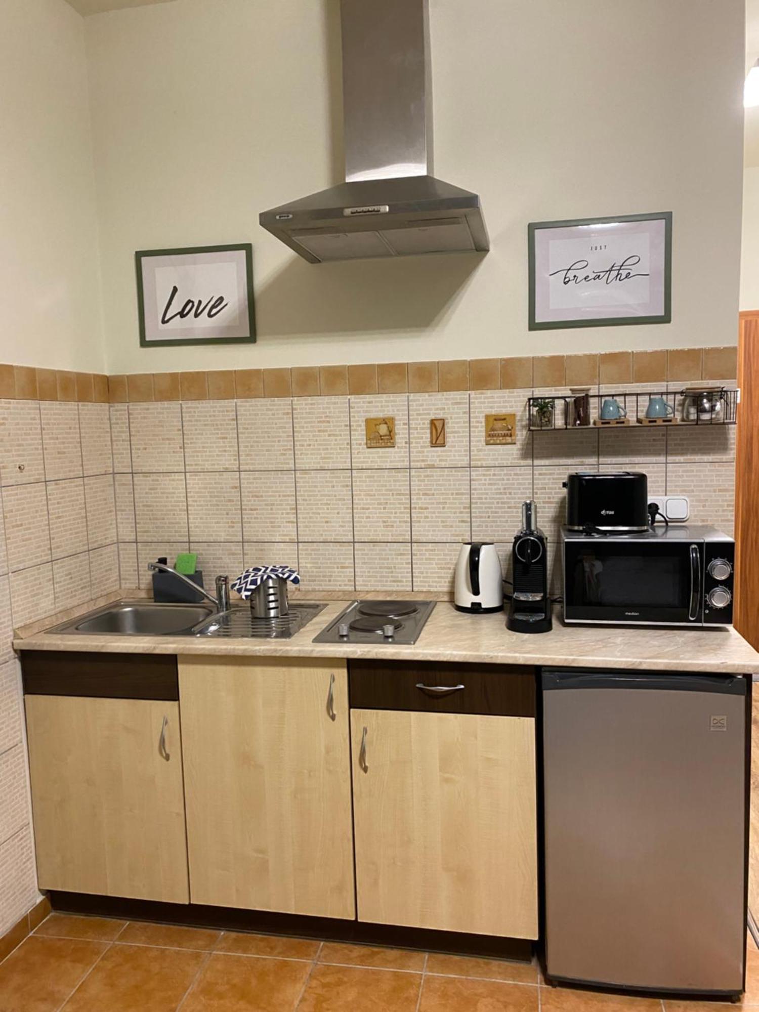 Takacs Vendeghaz Apartment โชพรอน ภายนอก รูปภาพ